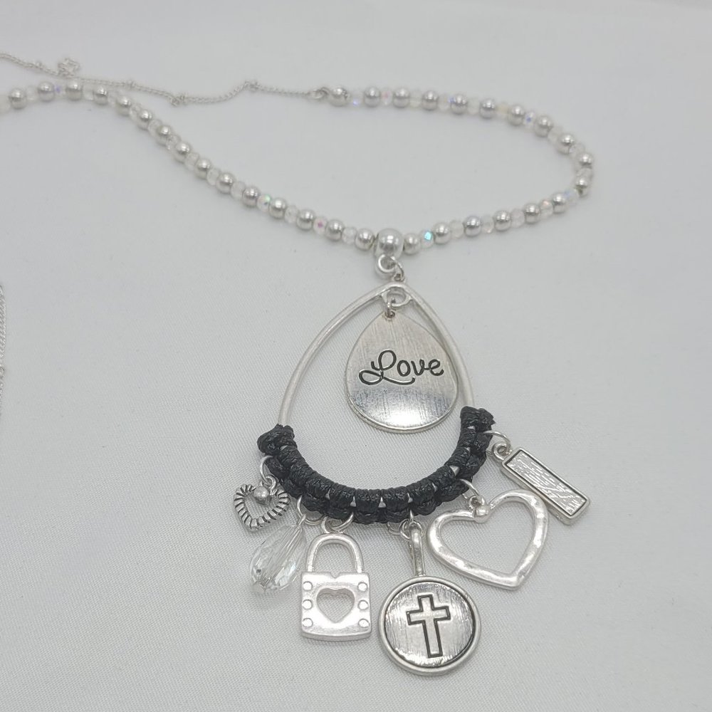 1946 brand silver necklace with pendant